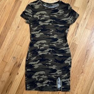 Camo Tshirt Dress with small slit - Shein